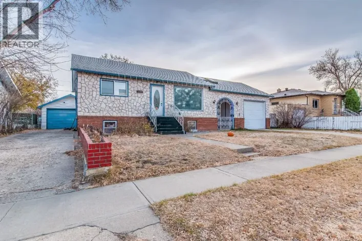 219 4 Street SE, Redcliff