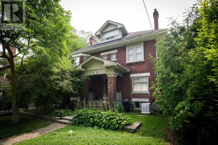 219 BALMORAL AVENUE, Toronto
