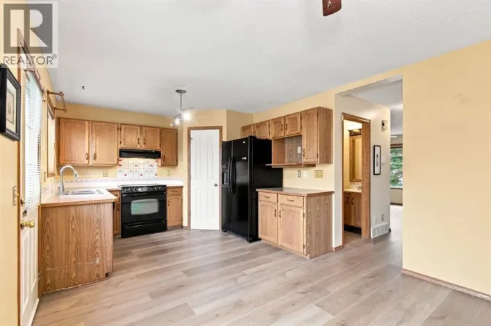 219 Coral Springs Circle NE, Calgary