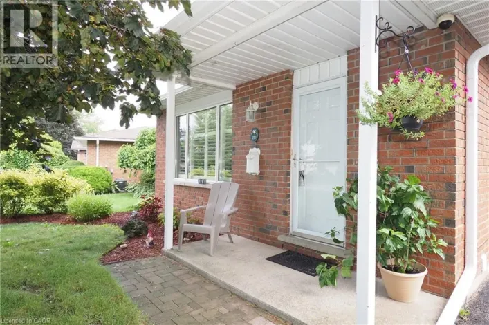 House for sale: 219 FOXHUNT Road, Waterloo