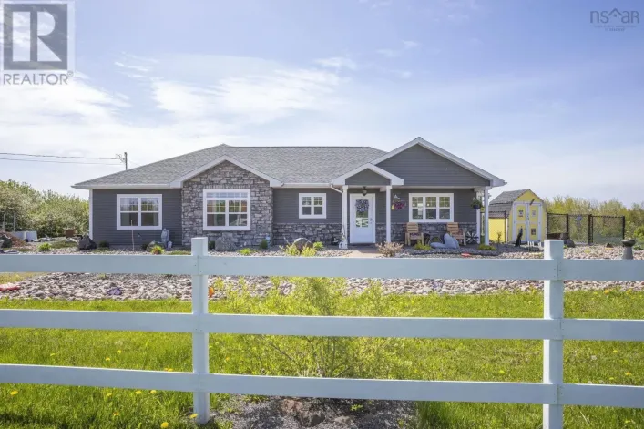219 Green Hill Road, Alma