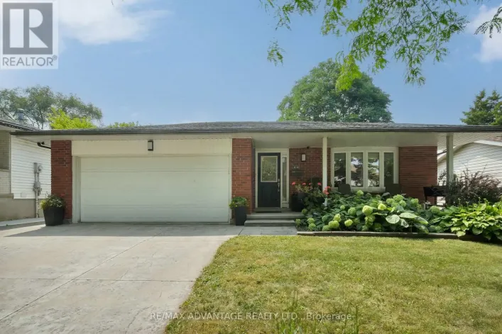 219 HIGHVIEW AVENUE W, London South