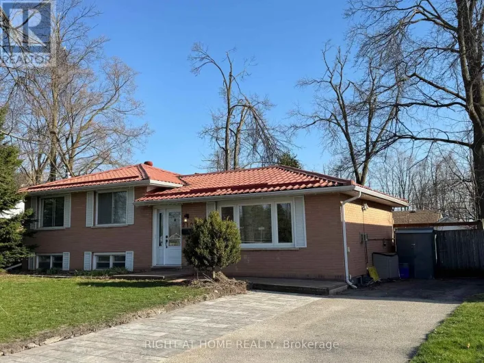 219 STEEL STREET, Barrie