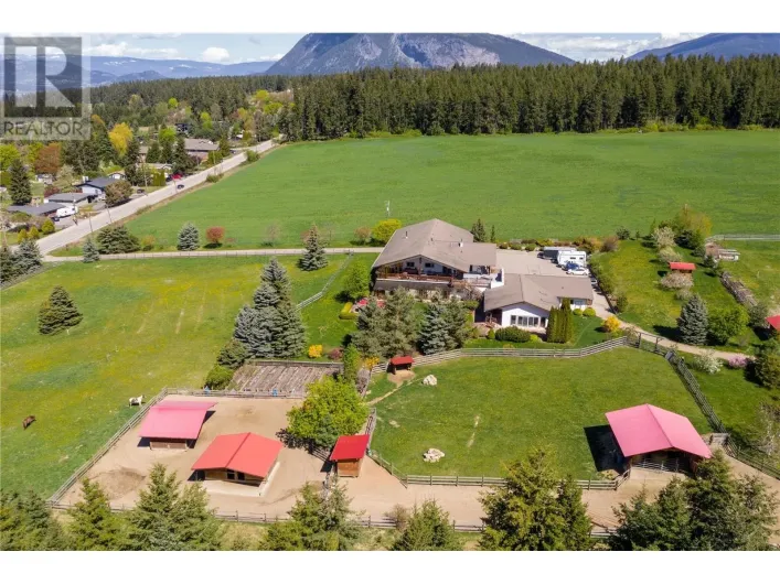 2190 30 Street NE, Salmon Arm