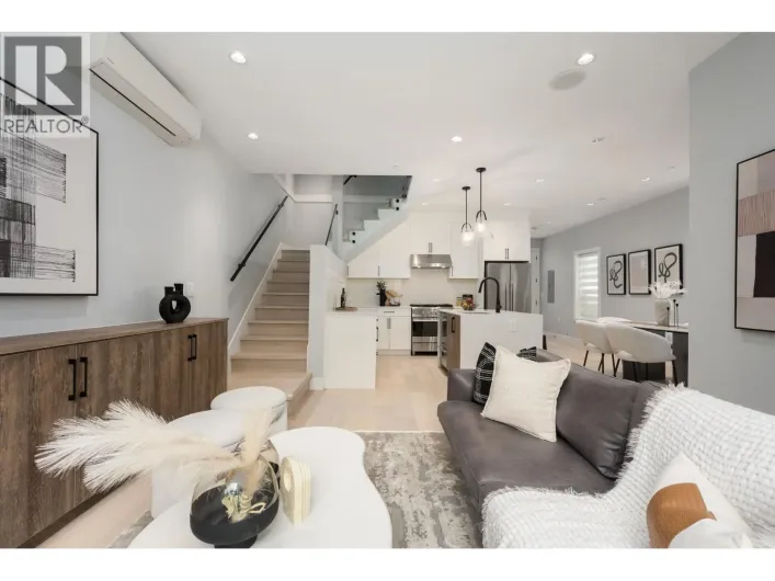 2196 E 19TH AVENUE, Vancouver