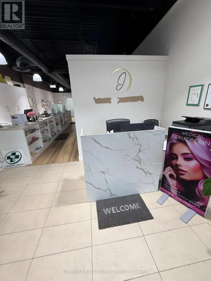 22 - 1118 CENTRE STREET, Vaughan