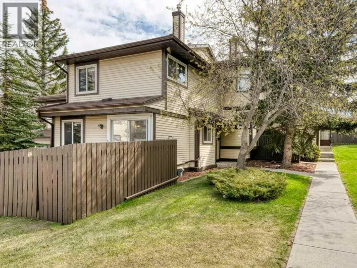 22, 115 Bergen Road NW, Calgary