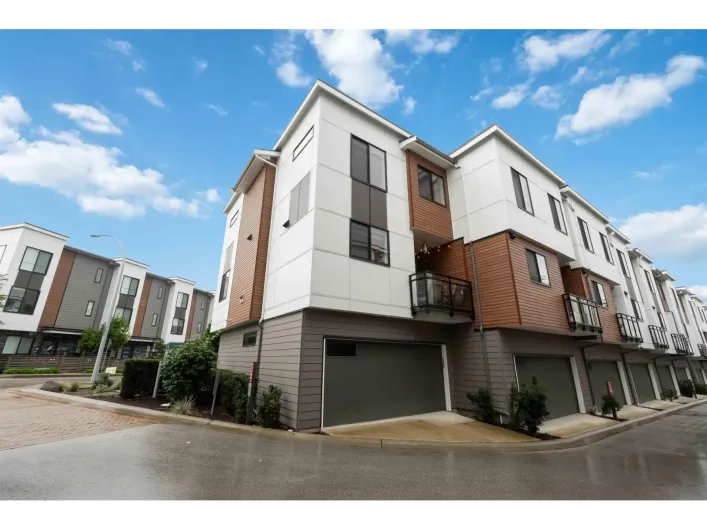 22 1639 162 STREET, Surrey