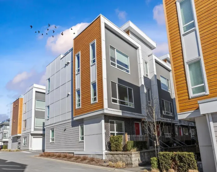 22 19628 55A AVENUE, Langley