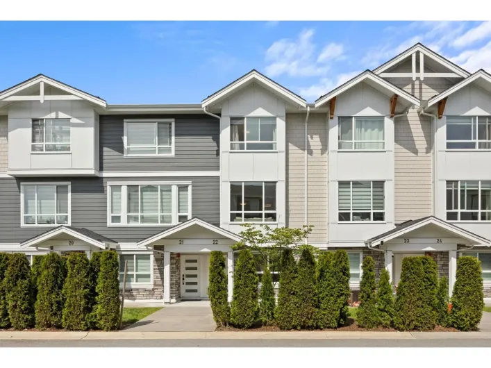 22 19753 55A AVENUE, Langley
