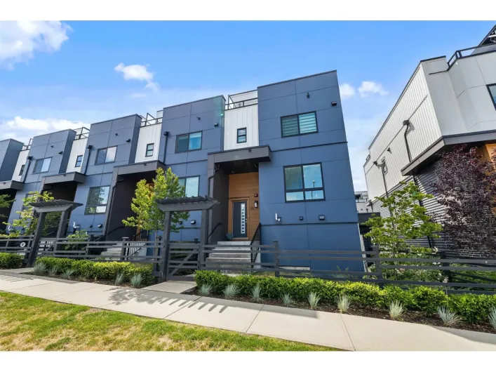 22 20057 82 AVENUE, Langley
