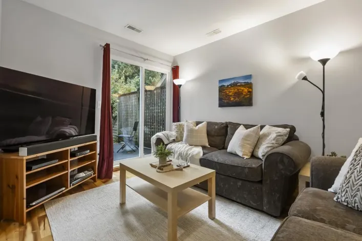 22 20543 96 AVENUE, Langley