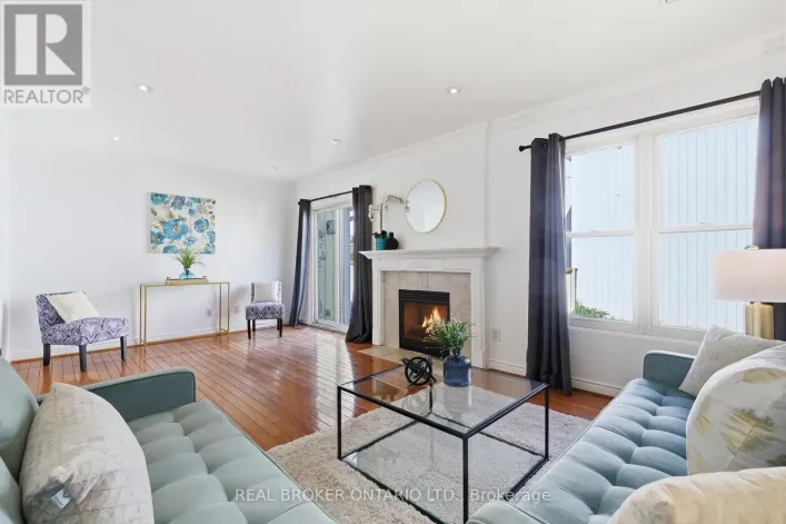 22 - 22 BENT OAK CIRCLE, Mississauga