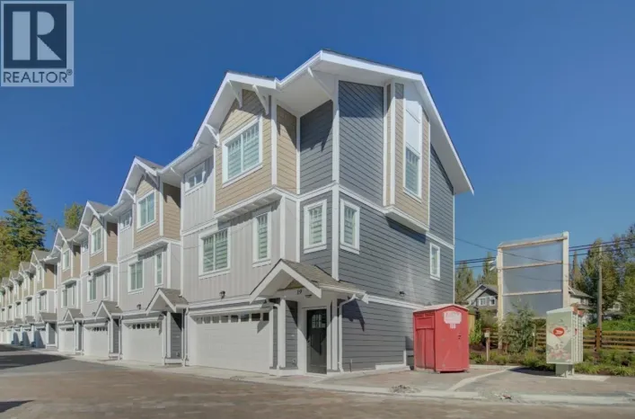 22 23108 LOUGHEED HIGHWAY, Maple Ridge