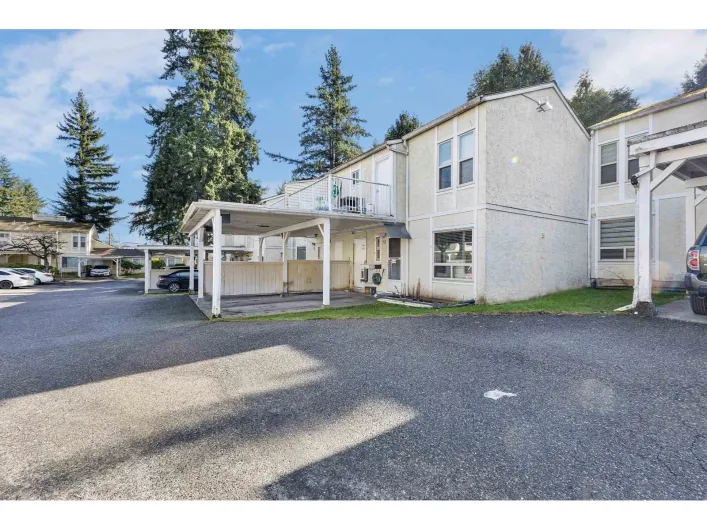 22 3075 TRETHEWEY STREET, Abbotsford