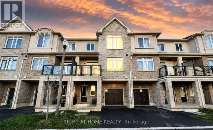 22 - 40 ZINFANDEL DRIVE, Hamilton