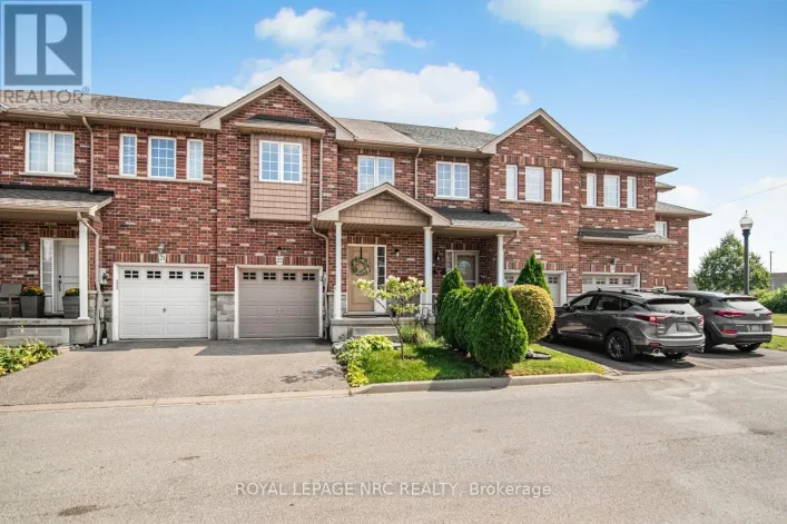 22 - 45 SEABREEZE CRESCENT, Hamilton