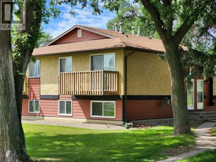 22, 5 Acadia Road W, Lethbridge