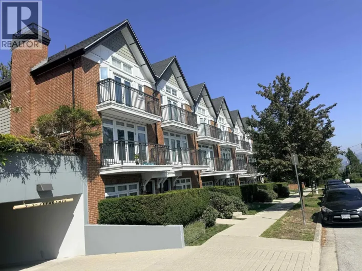 22 5655 CHAFFEY AVENUE, Burnaby