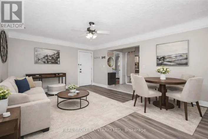 22 - 6 VINELAND AVENUE, Hamilton