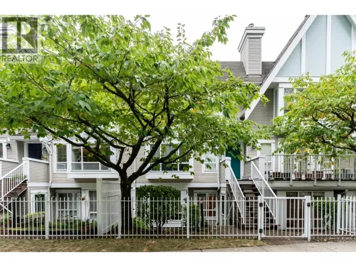 22 6588 SOUTHOAKS CRESCENT, Burnaby
