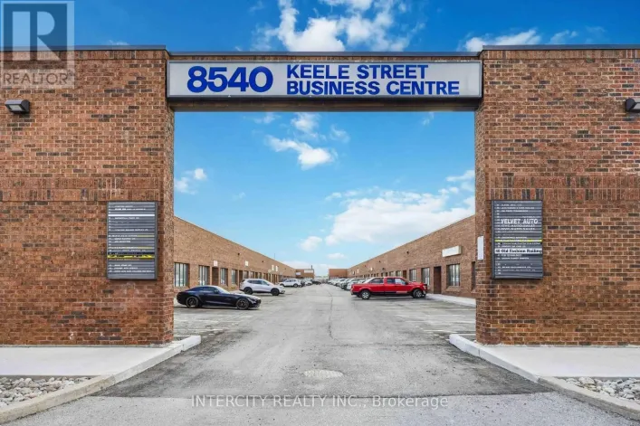 22 - 8540 KEELE STREET, Vaughan