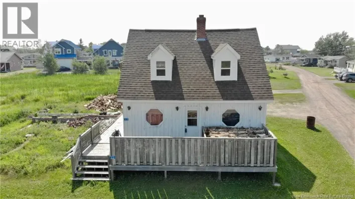 House for sale: 22 Beach Street, Pointe-Du-ChAane