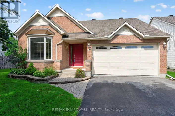22 BURNSTEAD CRESCENT, Ottawa
