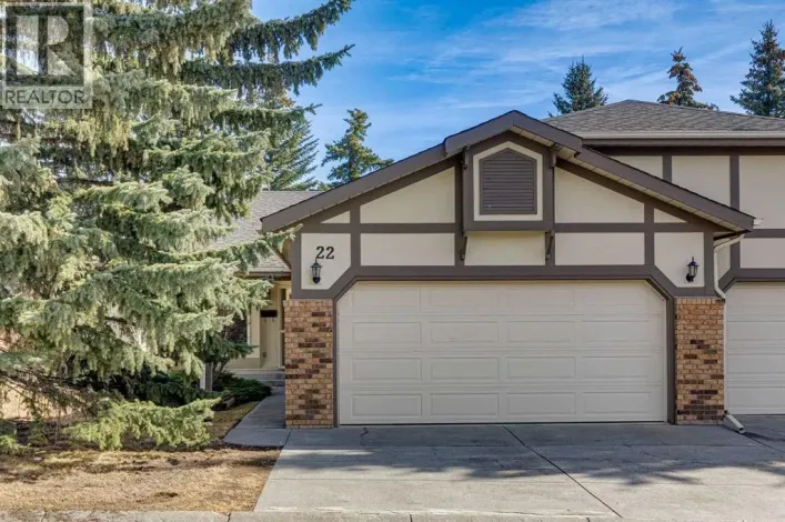 22 Confederation Villas NW, Calgary