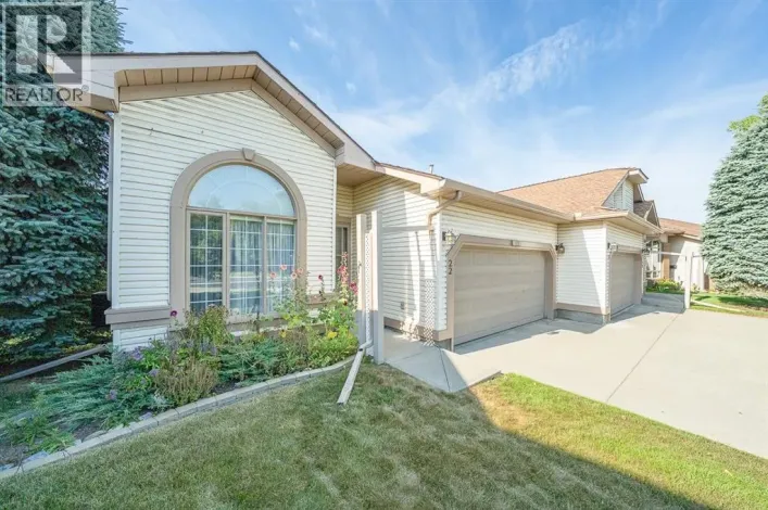22 Douglas Woods Park SE, Calgary