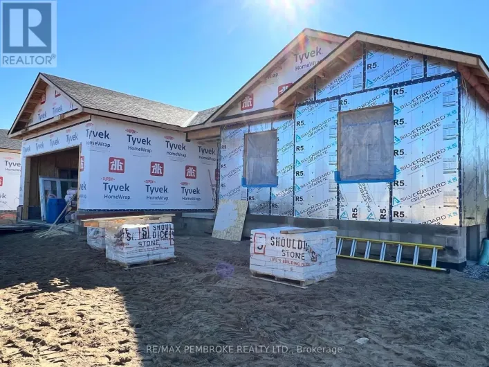 22 DURANT STREET, Petawawa