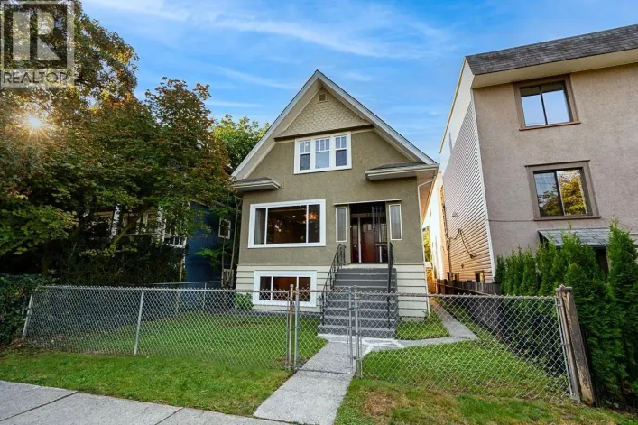 22 E 18TH AVENUE, Vancouver
