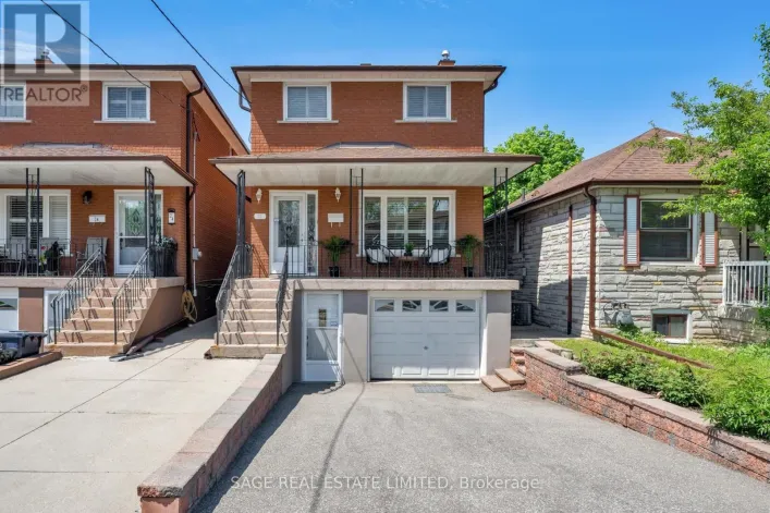 22 EAST DRIVE E, Toronto