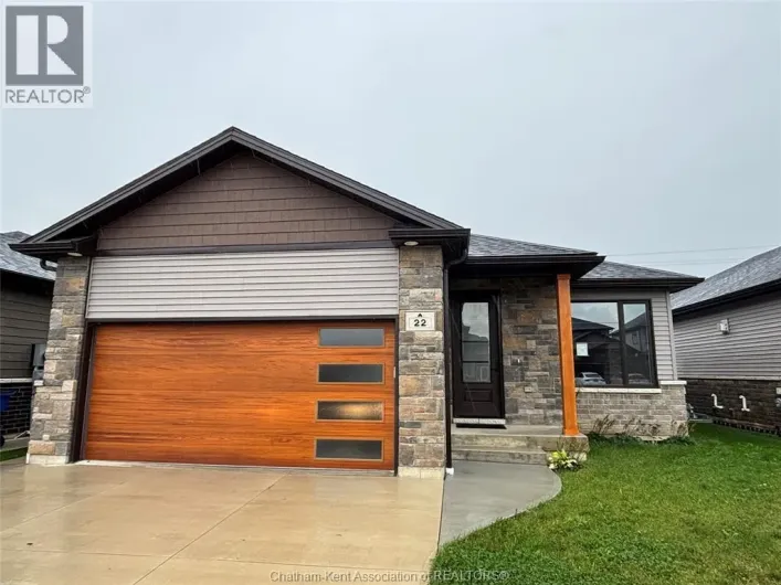 22 Evening DRIVE, Chatham