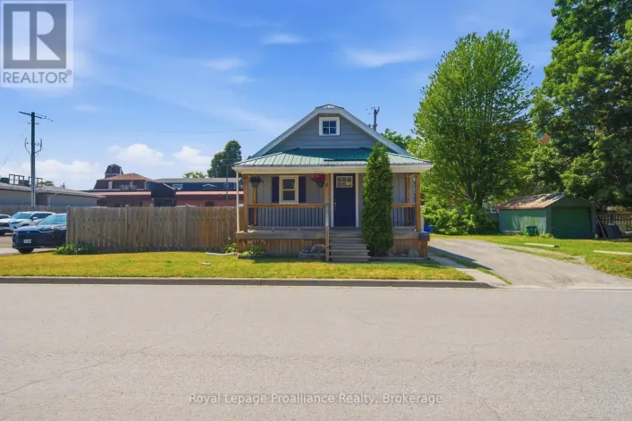 22 FLINDALL STREET, Quinte West