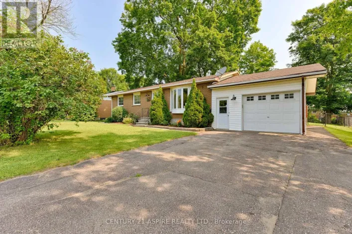 22 HARRIS CRESCENT, Whitewater Region