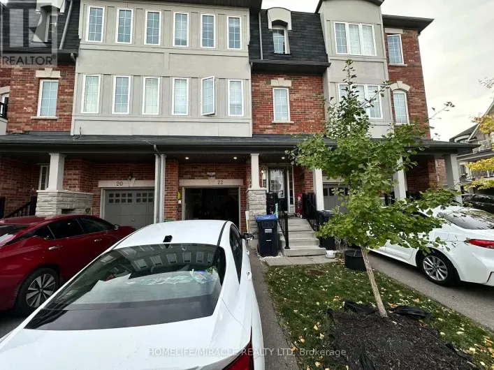 22 HOBART GARDENS, Brampton