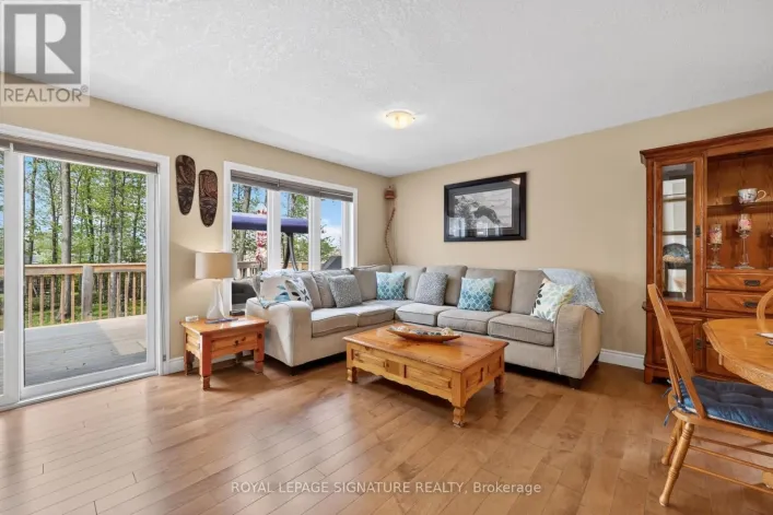 22 HUNTER AVENUE, Tay
