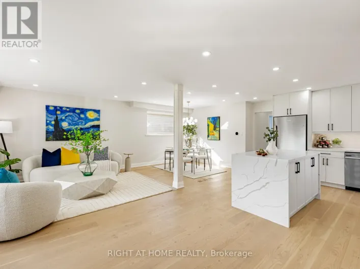 22 JALLAN DRIVE, Ajax