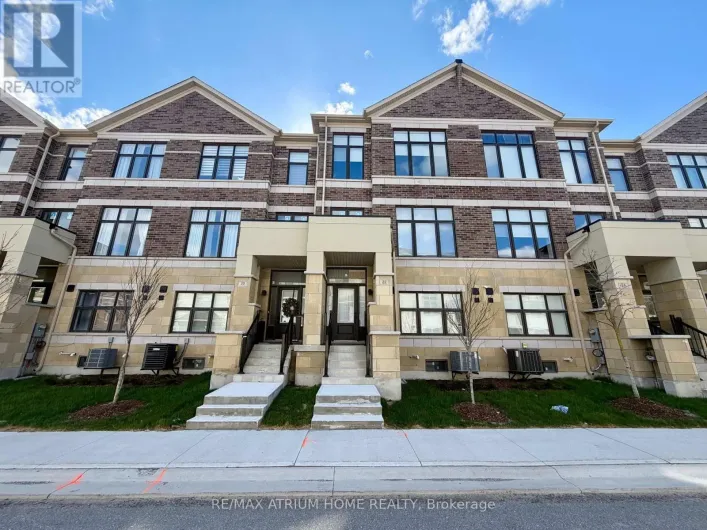 22 KAHSHE LANE, Richmond Hill
