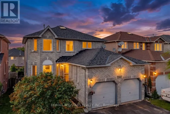 22 KELSEY CRESCENT, Barrie