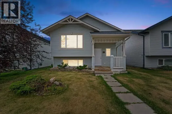 22 Lanterman Close, Red Deer