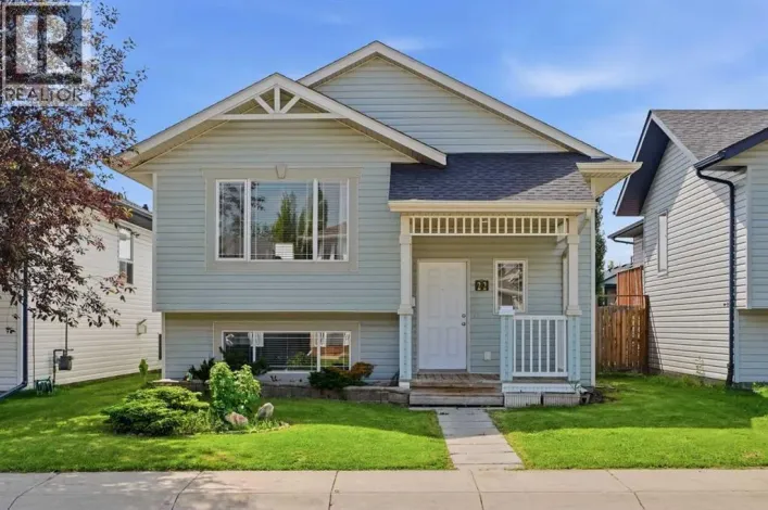 22 Lanterman Close, Red Deer