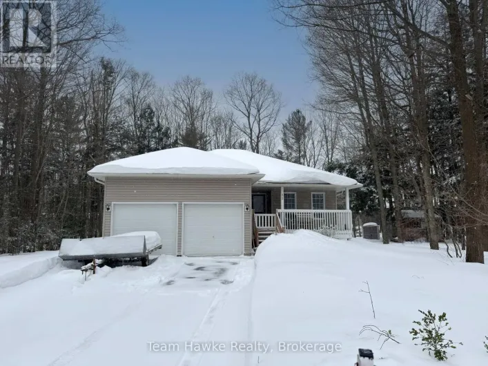 22 LAURIER BOULEVARD, Tiny