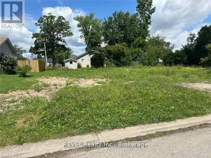 22 LONGTENT AVENUE, Fort Erie