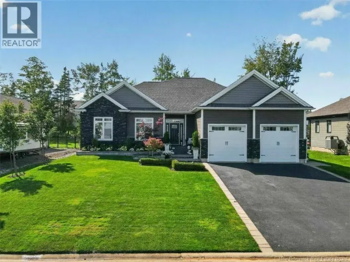 House for sale: 22 Louis-Arthur Court, Dieppe