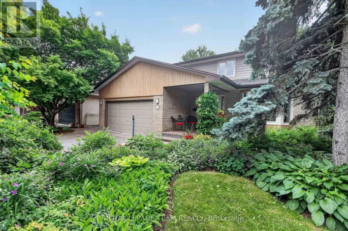 22 LYNHURST AVENUE, Ottawa