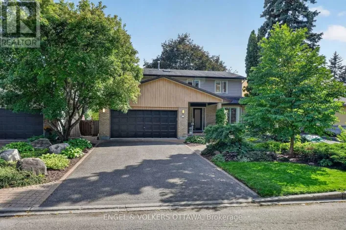 22 LYNHURST AVENUE, Ottawa