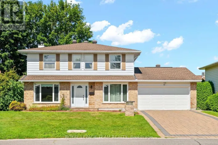 22 MARKHAM AVENUE, Ottawa