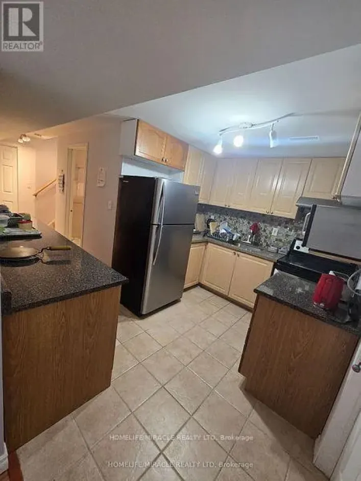 22 MISTY HILLS TRAIL, Toronto